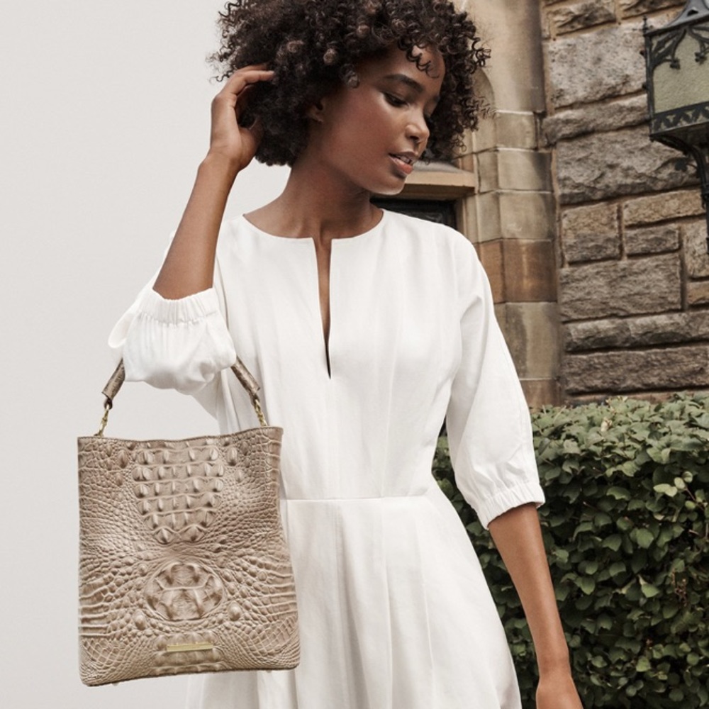 🥳HP🥳 Brahmin Amelia Bucket Bag - Picture 2 of 5